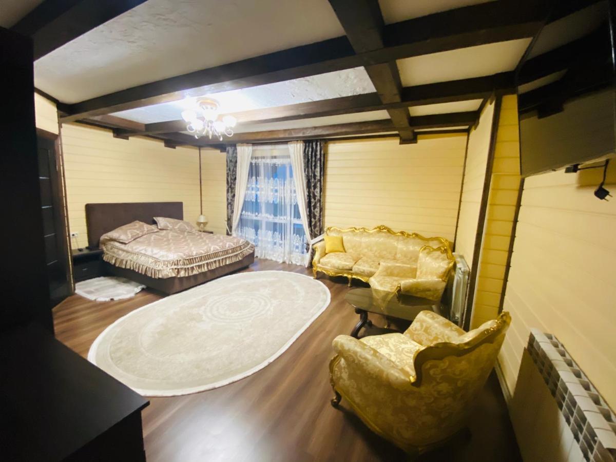 Rodynnyi Zatyshok Guest House เวอร์คอฟเวอนา ภายนอก รูปภาพ