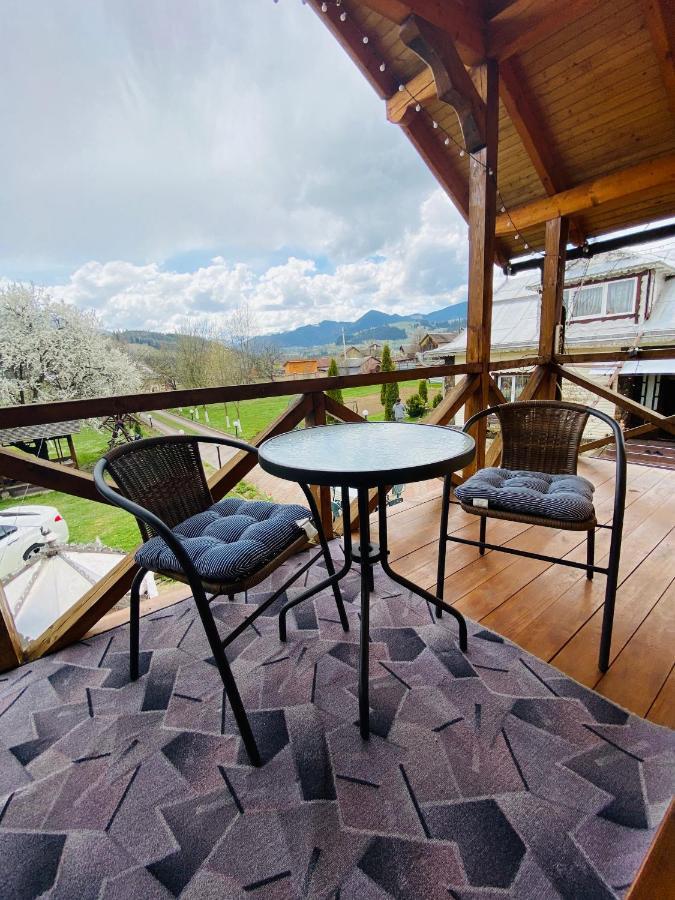 Rodynnyi Zatyshok Guest House เวอร์คอฟเวอนา ภายนอก รูปภาพ
