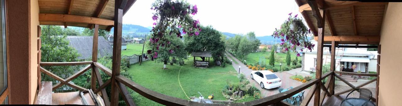 Rodynnyi Zatyshok Guest House เวอร์คอฟเวอนา ภายนอก รูปภาพ